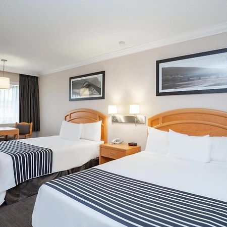 Sandman Hotel Revelstoke Bagian luar foto