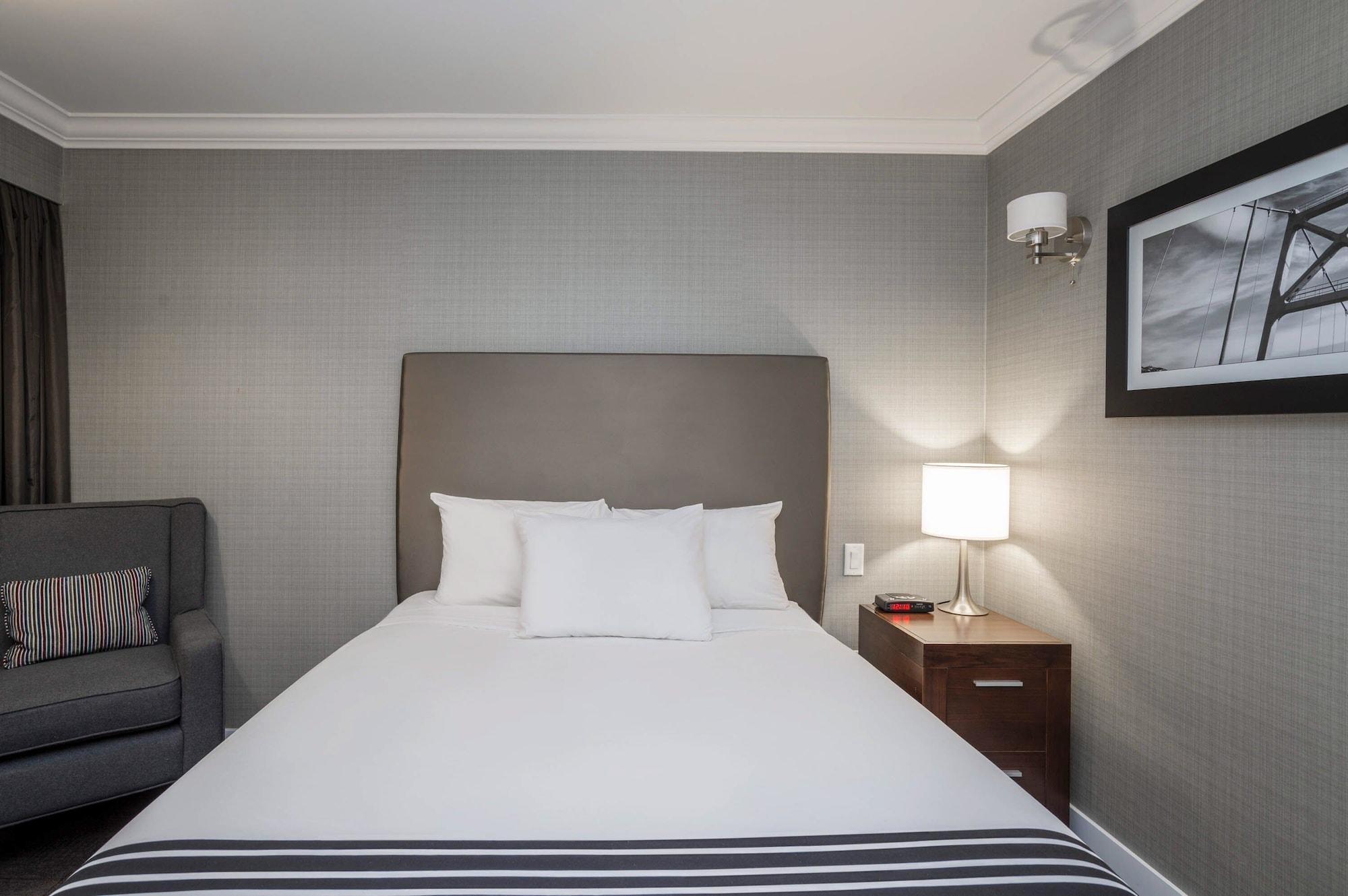 Sandman Hotel Revelstoke Bagian luar foto