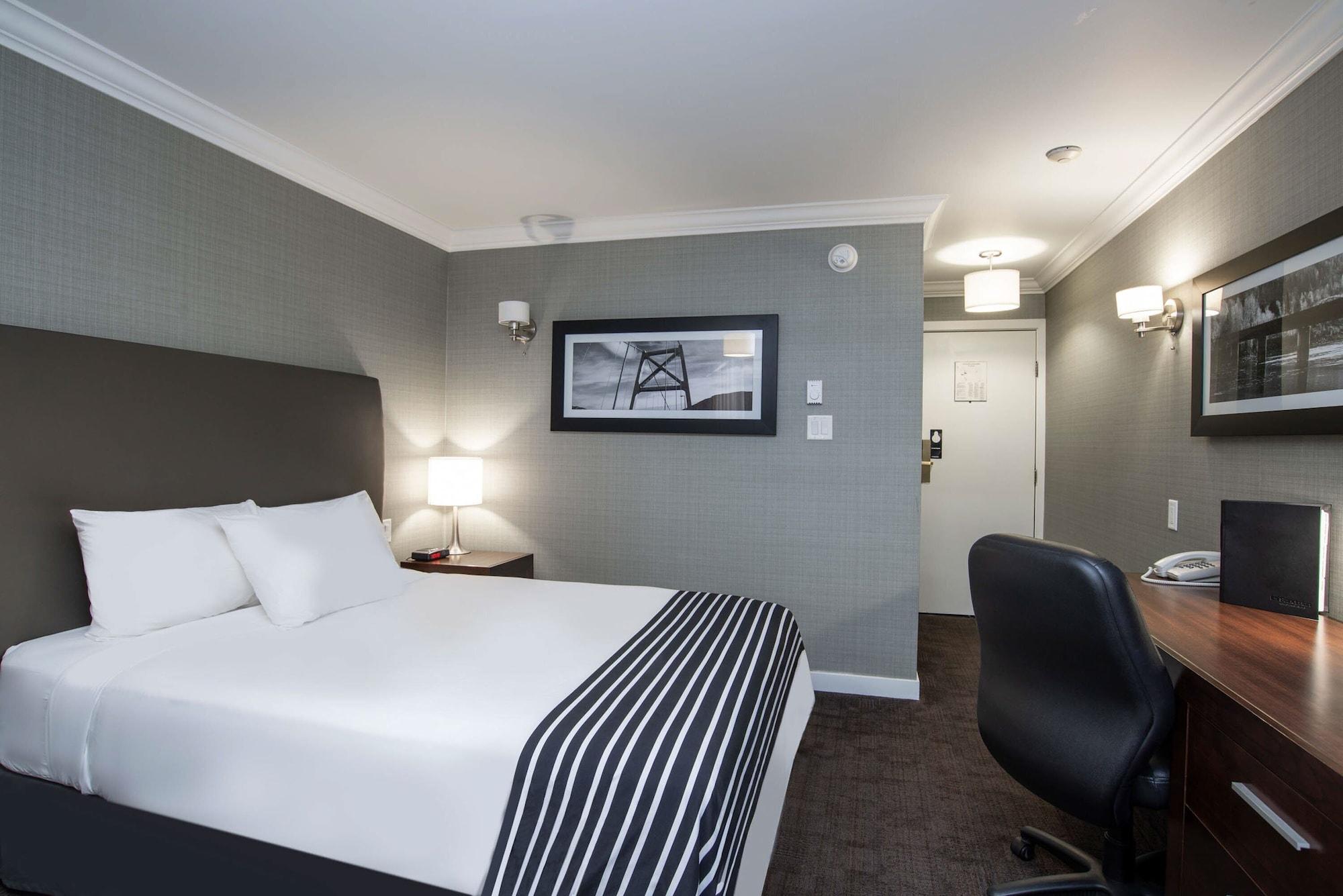 Sandman Hotel Revelstoke Bagian luar foto