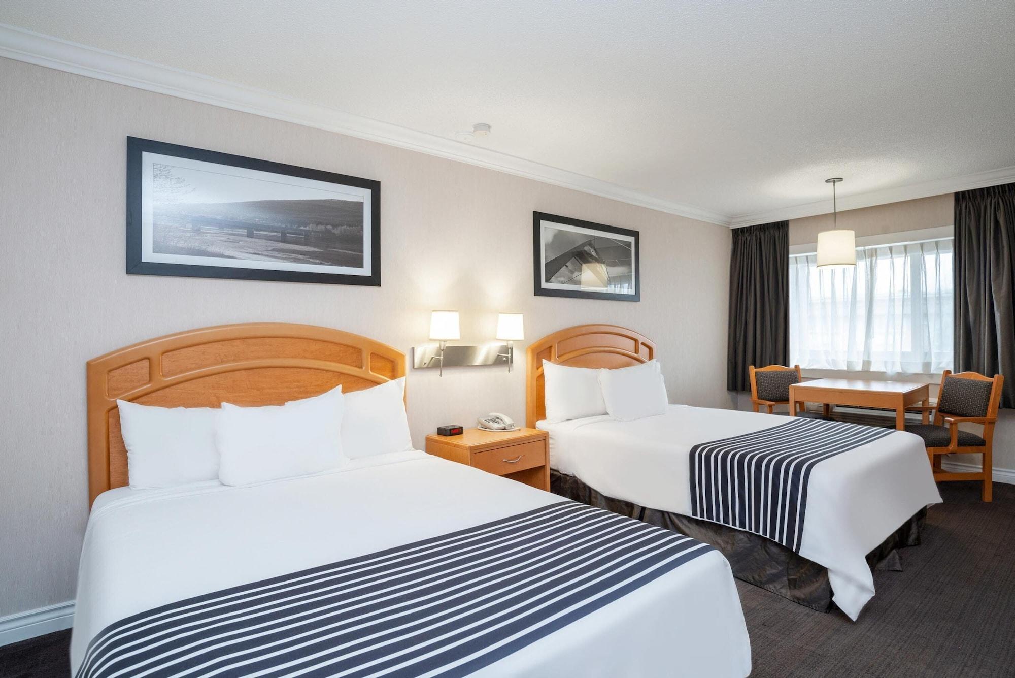 Sandman Hotel Revelstoke Bagian luar foto