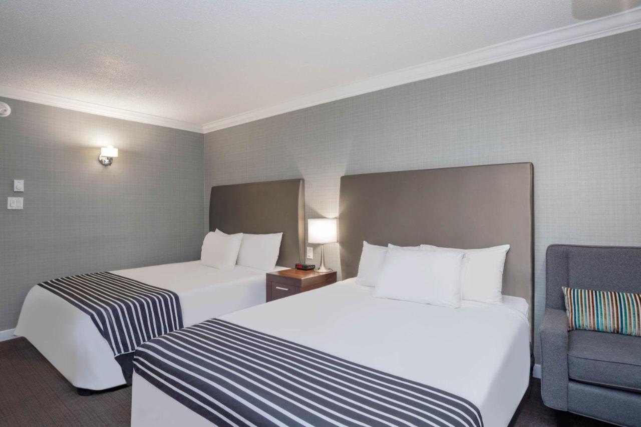 Sandman Hotel Revelstoke Bagian luar foto