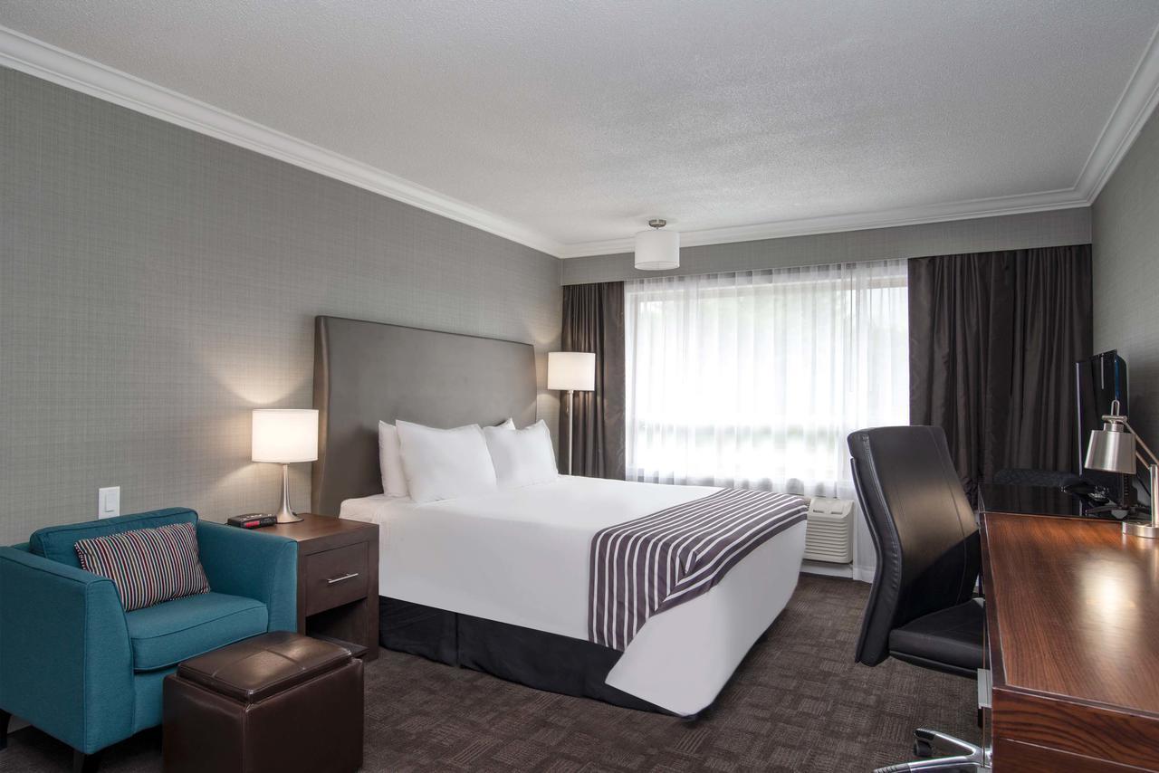 Sandman Hotel Revelstoke Bagian luar foto